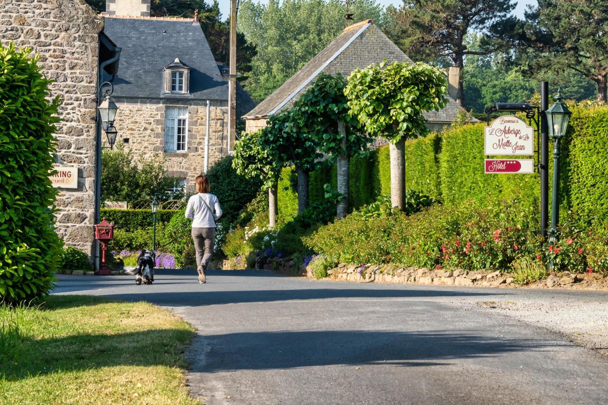 Hostellerie De La Motte Jean Saint-Coulomb Eksteriør billede