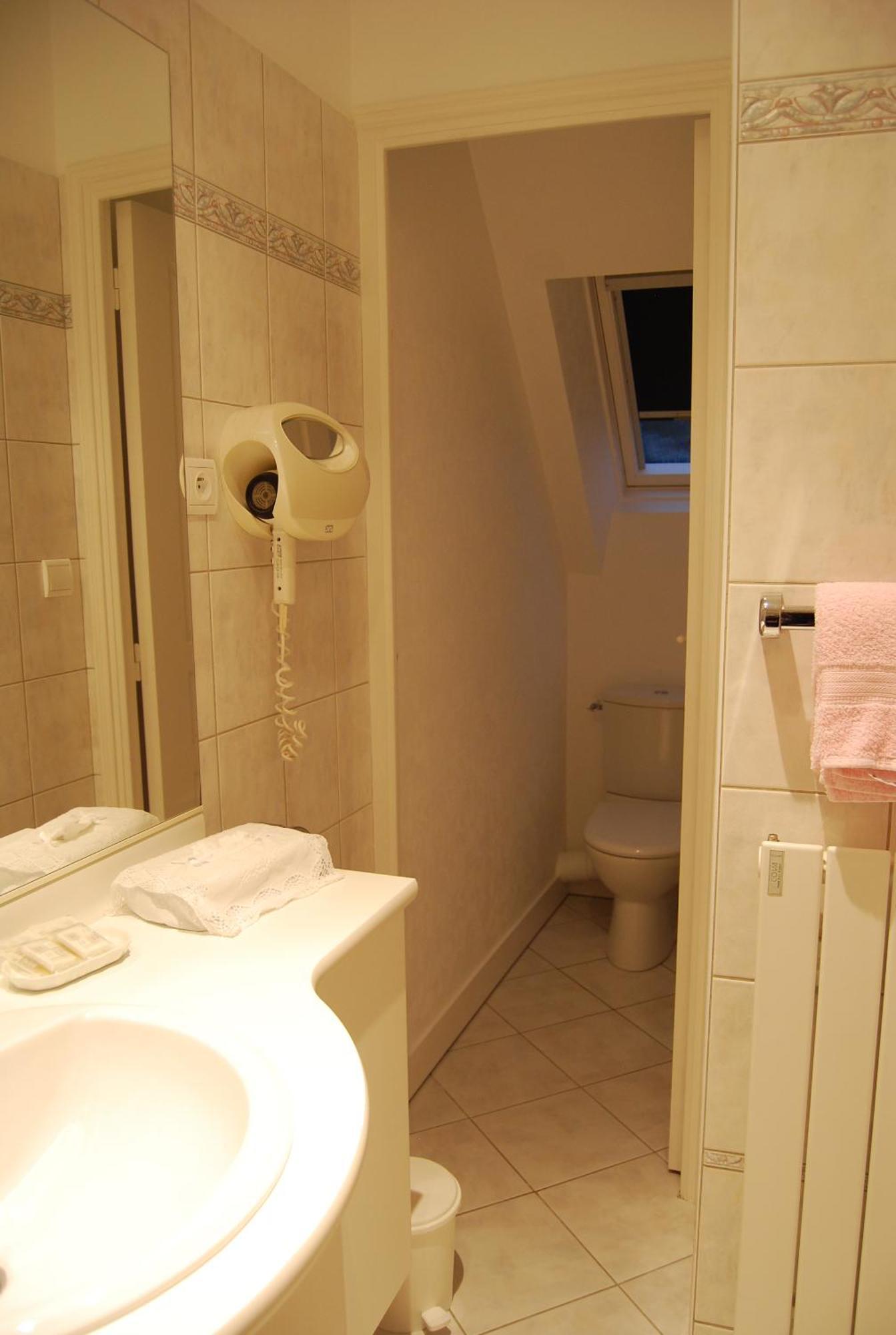 Hostellerie De La Motte Jean Saint-Coulomb Eksteriør billede