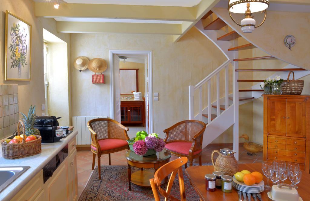 Hostellerie De La Motte Jean Saint-Coulomb Eksteriør billede