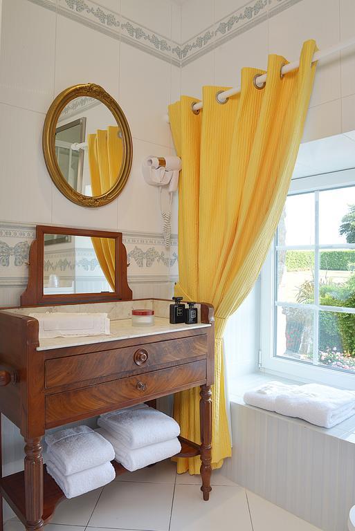 Hostellerie De La Motte Jean Saint-Coulomb Eksteriør billede
